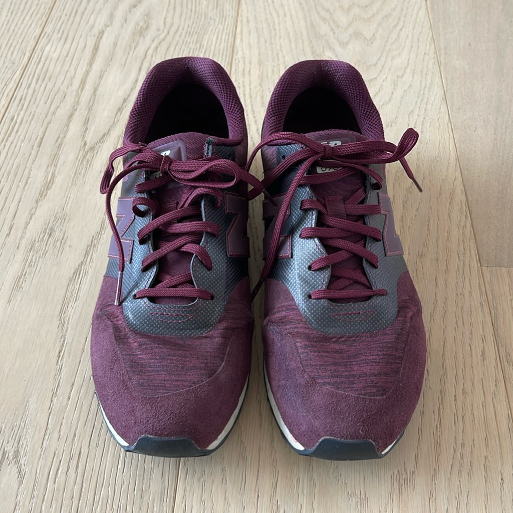 New Balance 696 Sneakers